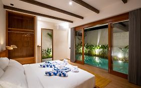 Atania Villa'S Bingin